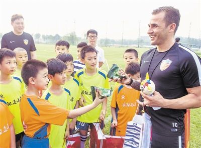 天津市岳阳道小排名_天津市岳阳道小学举行“讲'四史'、迎国庆”