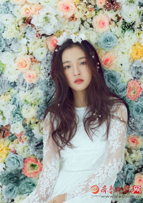 关晓彤迪丽热巴林允吴倩李沁,颜值最高八位90