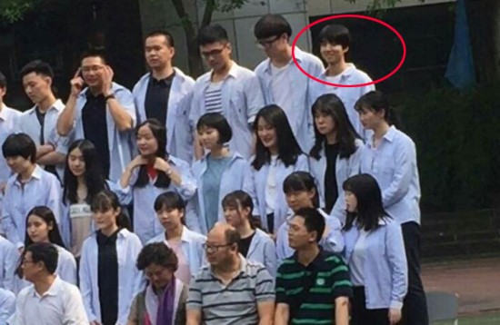 :朱丹怀孕 章泽天刘强东卖萌自拍 王俊凯身高多