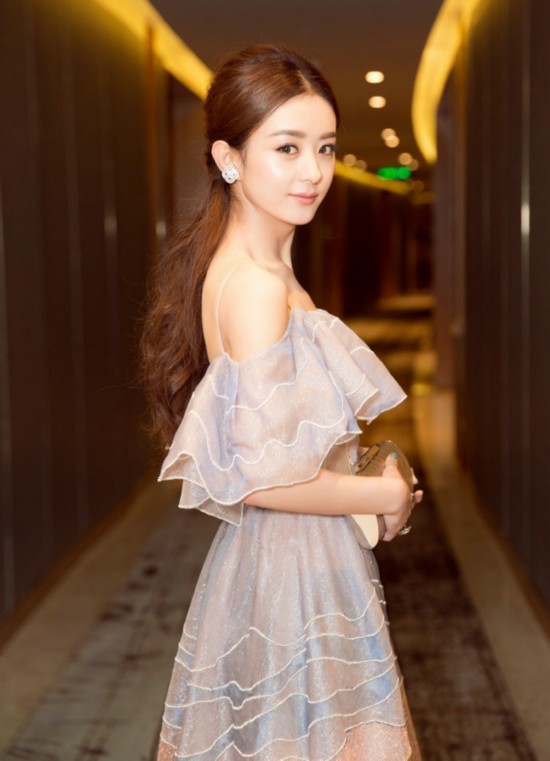 赵丽颖古力娜扎angelababy 女星回眸瞬间风情万种