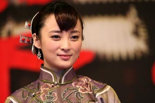 陈建斌与蒋勤勤的相识缘于2004年共同拍摄的电视剧《乔家大院》