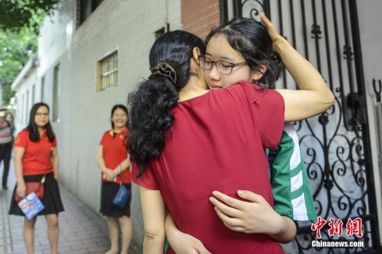 2017高考拉开帷幕 上海考生步入3十3新高考