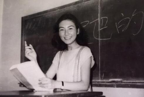 郑恺准丈母娘年轻照满脸胶原蛋白 与程晓玥童