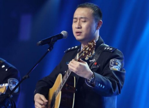 撒贝宁力挺老乡 新版《海阔天空》唱出新风采