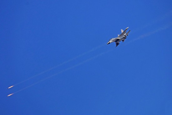 中国空军歼11战机开火精彩瞬间