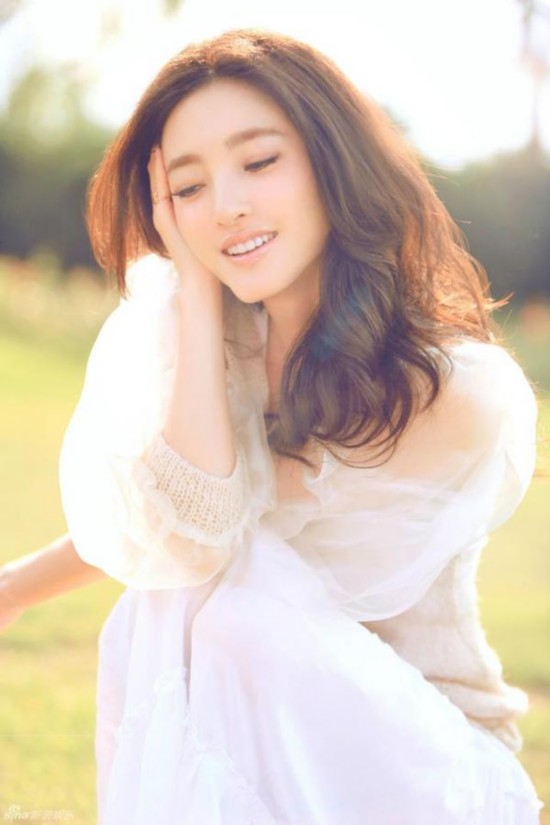 娜扎佟丽娅热巴刘亦菲 盘点五官长得最美的女