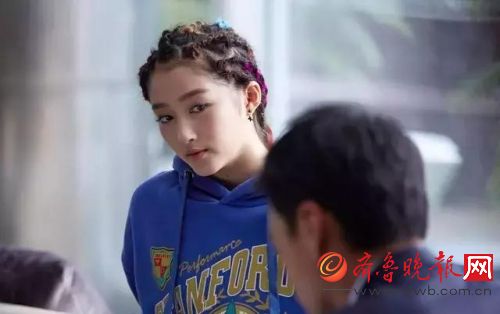 关晓彤获最佳女配是否服众?看杨紫表情就知道