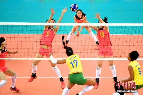 2017年金砖国家运动会女排比赛 中国队获得亚