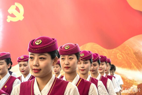 仪式现场(人民网记者 史家民 摄)