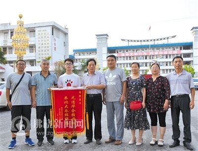 砀山一农家走出两学霸:哥哥正上清华弟弟今年