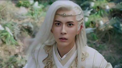 胡歌马天宇冯绍峰高伟光 盘点古装剧中的白发美男子--湖北频道--人民网
