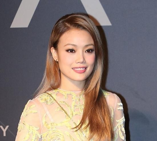 方脸女神容祖儿怎么能美成这样,原来她是这么化妆的