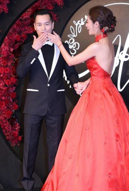 安以轩夏威夷告白婚礼曝光a告白磁力游戏感动通关俱乐部落泪花絮视频图片
