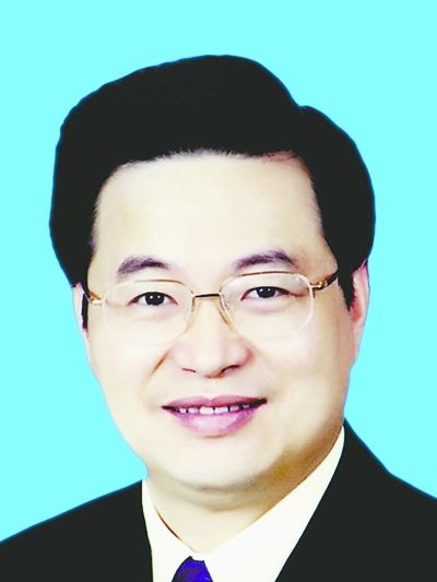 现任十八届中央候补委员,湖北省委书记,省人大常委会主任,省军区