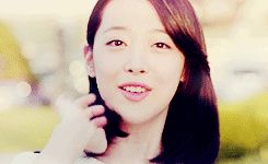 崔雪莉直播咬无毛猫引虐猫质疑 崔雪莉负面新