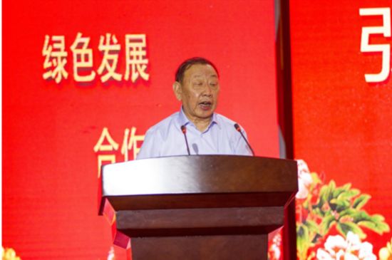 由单县县委常委,常务副县长张晖宣布,单县县委,县人民政府授予