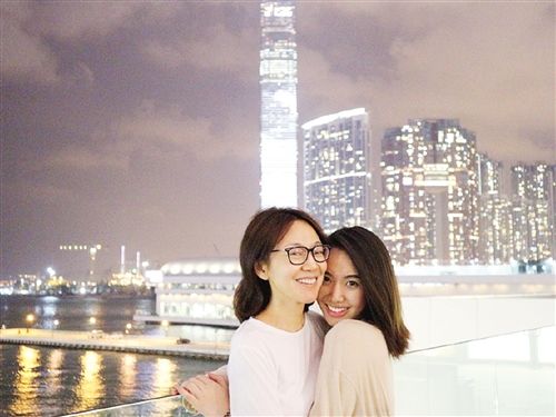 九个人脸八个不开心猜一成语_木猜一成语疯狂看图(2)