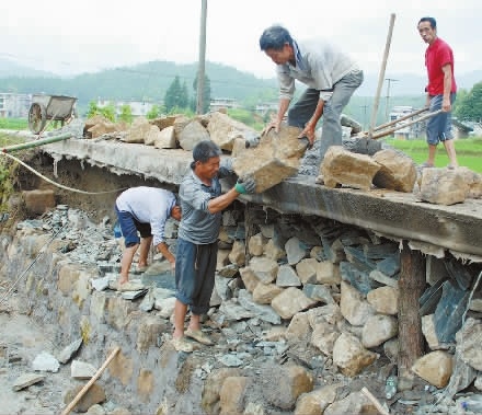 湖南省防汛抗旱指挥部：防汛抗洪进入全面恢复重建阶段