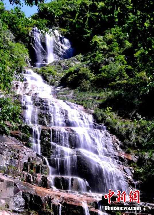 江西铅山武夷山列入世界文化与自然遗产地