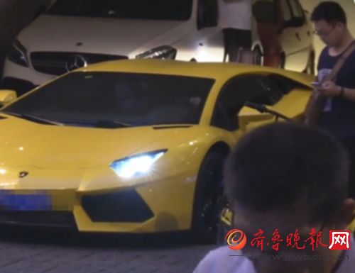 赵丽颖冯绍峰约会完整视频 动作默契似相恋甚