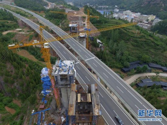 （砥礪奮進的五年·重大工程巡禮）（7）國家重點工程蒙華鐵路加緊施工