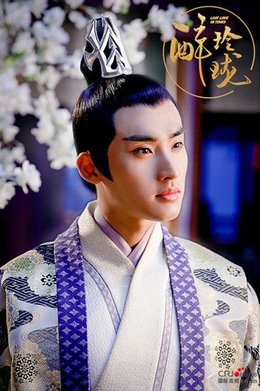 曾与郑爽组CP 《醉玲珑》张赫成最邪魅九皇子