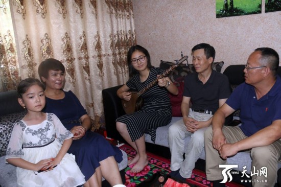 千名内地新疆班教师来疆开展暑期家访活动