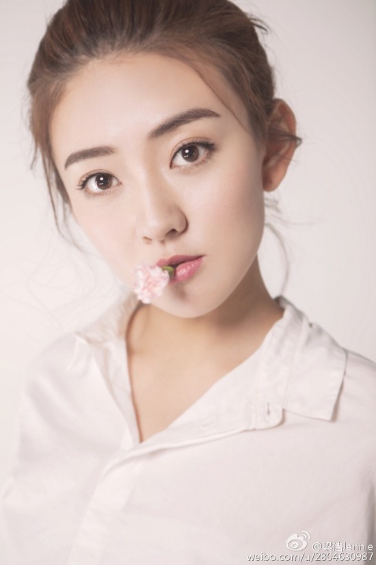 梁洁婚纱照_邢昭林梁洁婚纱照(3)