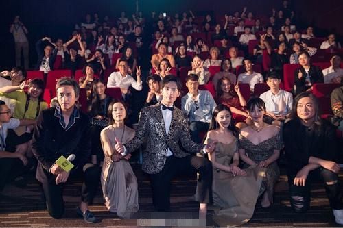 郑爽宣传电影抢C位被骂 比杨洋张天爱还厉害