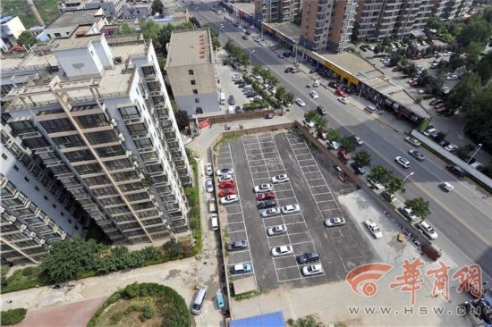 在西安华丰园小区入住8年多办不下房产证 还经