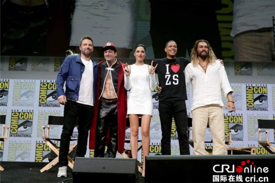 《正义联盟》最新预告片曝光 神奇女侠蝙蝠侠