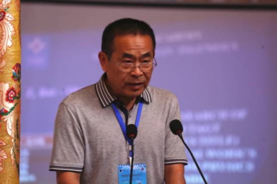 西北民族大学副校长何烨
