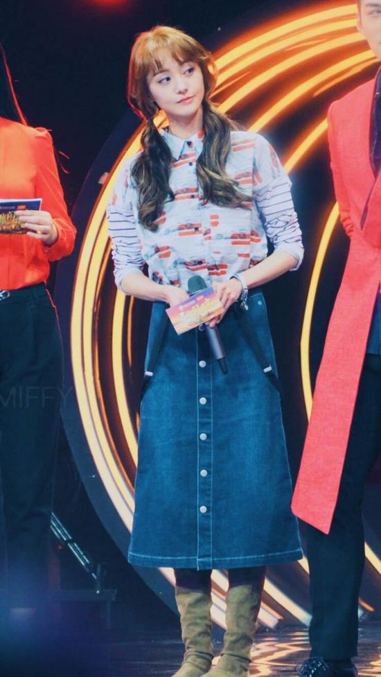 马伊璃赵丽颖杨幂 女星牛仔裙造型PK