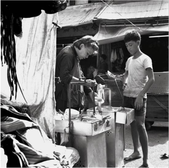 双城姿态——深港50～80年代纪实摄影展