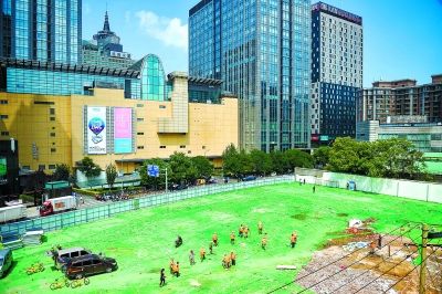 北京CBD企业自拆库房建公共花园