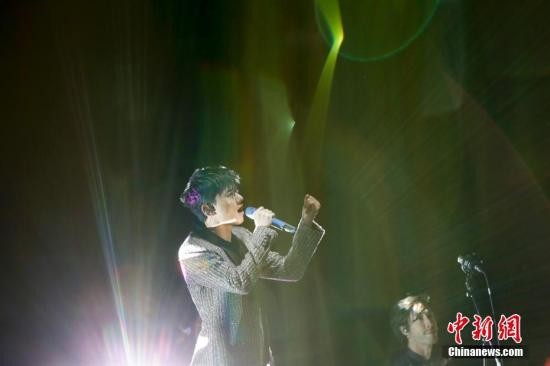 中国歌手张杰。<a target='_blank'  data-cke-saved-href='http://www.chinanews.com/' href='http://www.chinanews.com/'><p  align=
