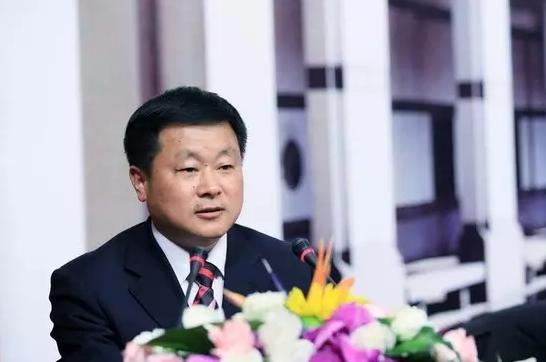 市政协副主席余小平,市委党校常务副校长,市政府秘书长柴修发,市政府