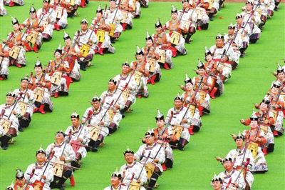 二胡曲万马奔腾简谱_战马奔腾 二胡曲