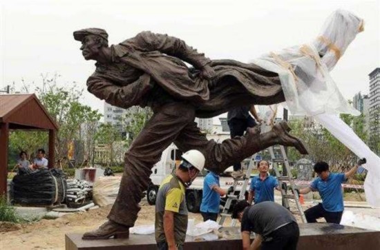 安重根韓国・朝鮮の英雄的人物伊藤博文レア品銅像ブロンズ