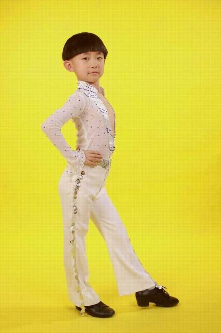 TFBoys四周年演唱会易烊千玺热舞 盘点易烊千