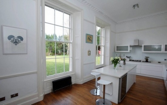 鸿运当头!英女子花344元抽中688万豪宅