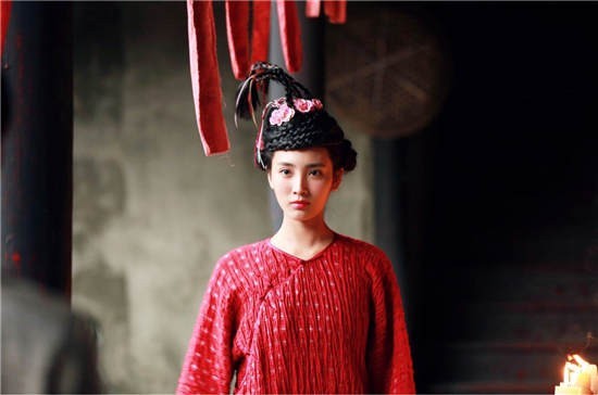 《河神》收官在即 “小神婆”王紫璇上演“慵懒撩”