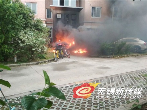 无锡一楼前电动车起火住户遭殃致1人死亡