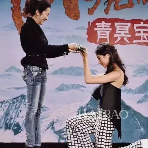 中意混血模特还是杨紫琼徒弟?这个网红来头可