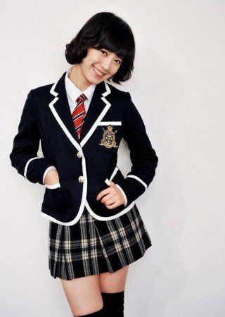 开学季!吴磊吴亦凡刘亦菲 明星学生制服照谁最