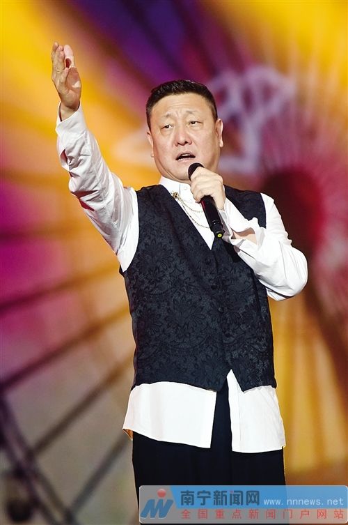 韩磊  