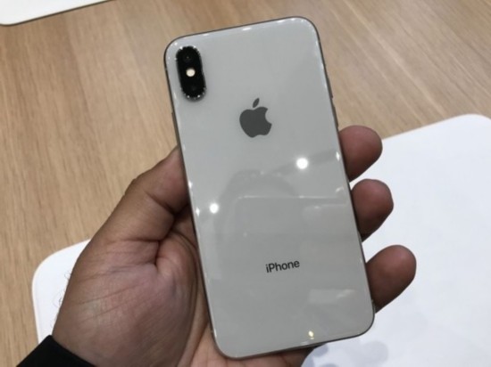 苹果iPhone X真机高清图 全面屏效果震撼