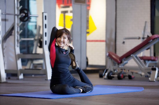 赵奕欢假面女神再升级 完美拿捏气场满分