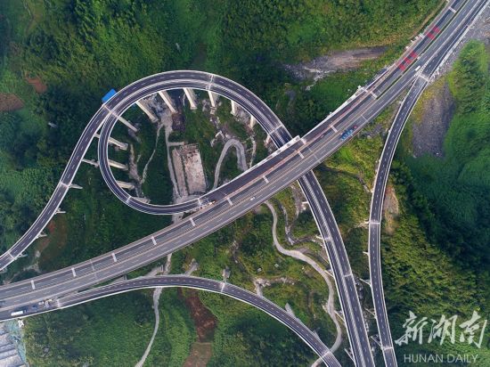 吕梁市有多少人口_吕梁市地图