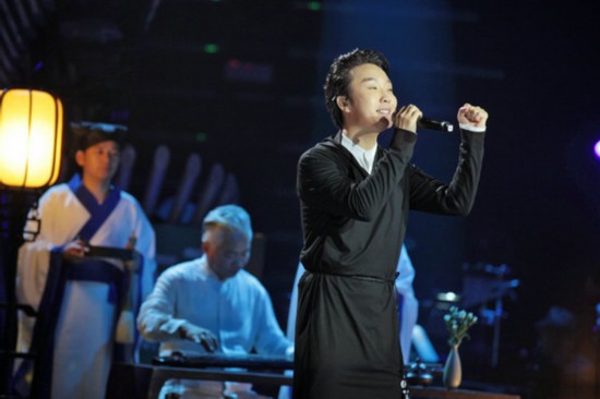 李玉刚《围炉音乐会》挑战《一人饮酒醉》